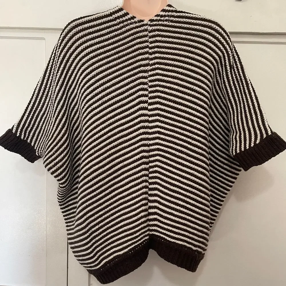 Mingnuo women's large chunky striped cropped brown beige button cardigan sweater